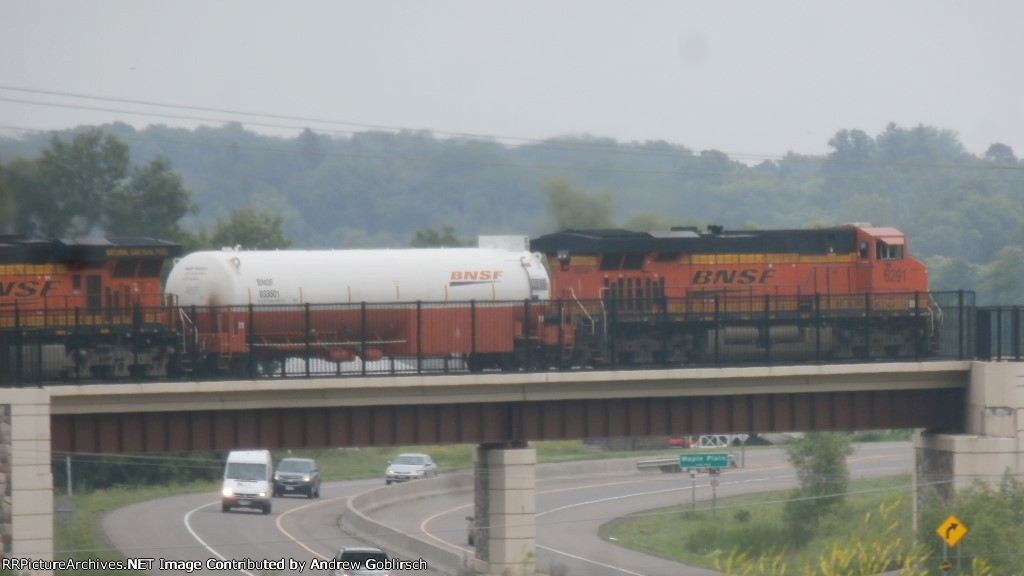 BNSF 6291 & 933501